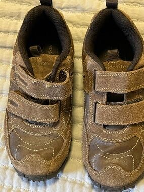 Stride Rite Brown Suede & Leather Kids Velcro Sneakers